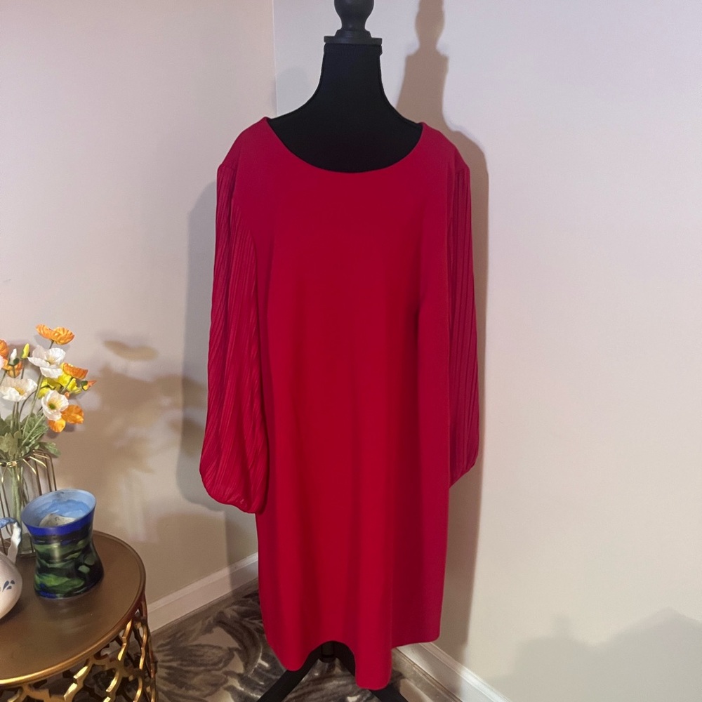 Elegant Red Women's Dress